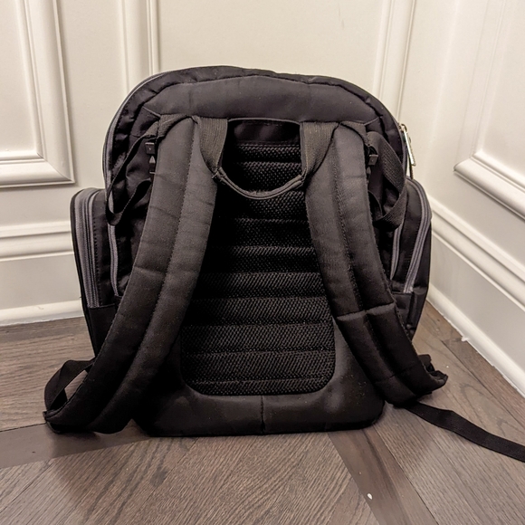 J is for Jeep Backpack Diaper Bag - Black/Grey - Picture 5 of 7